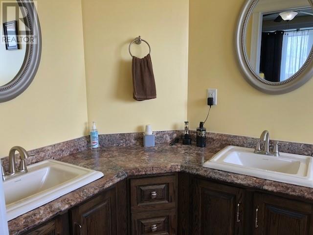 5 Local Road, Mainland, NL - Indoor Photo Showing Bathroom