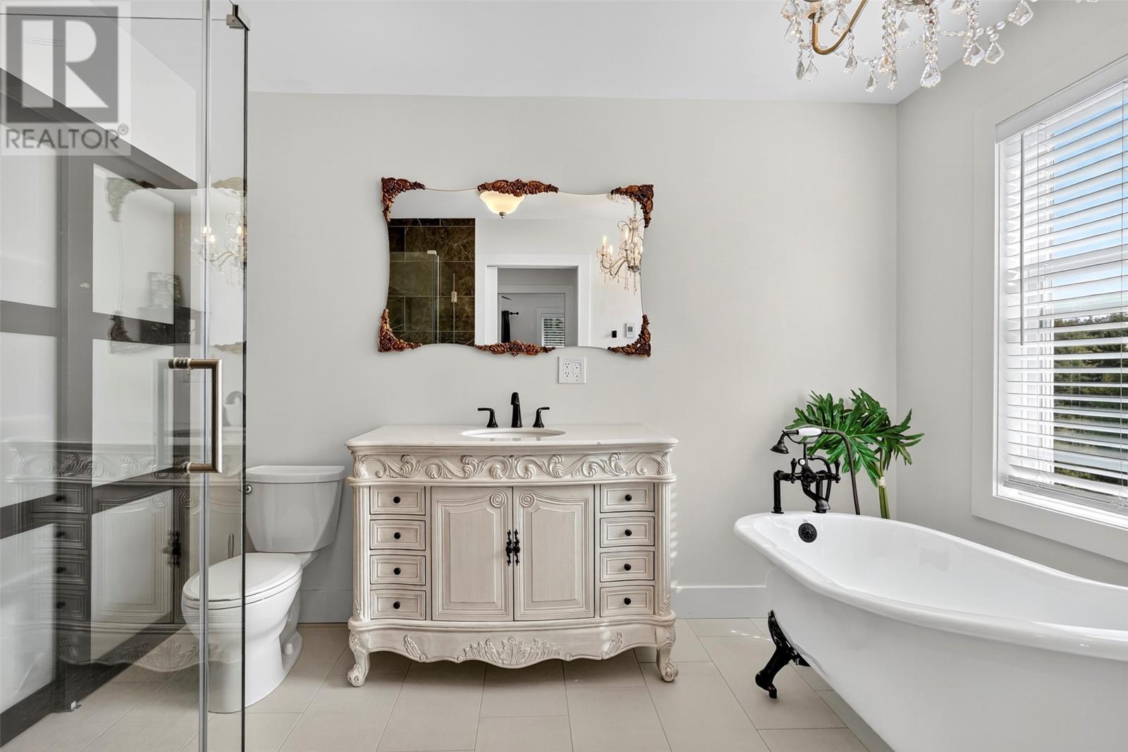 2 Johns Road, St Phillips, NL - Indoor Photo Showing Bathroom