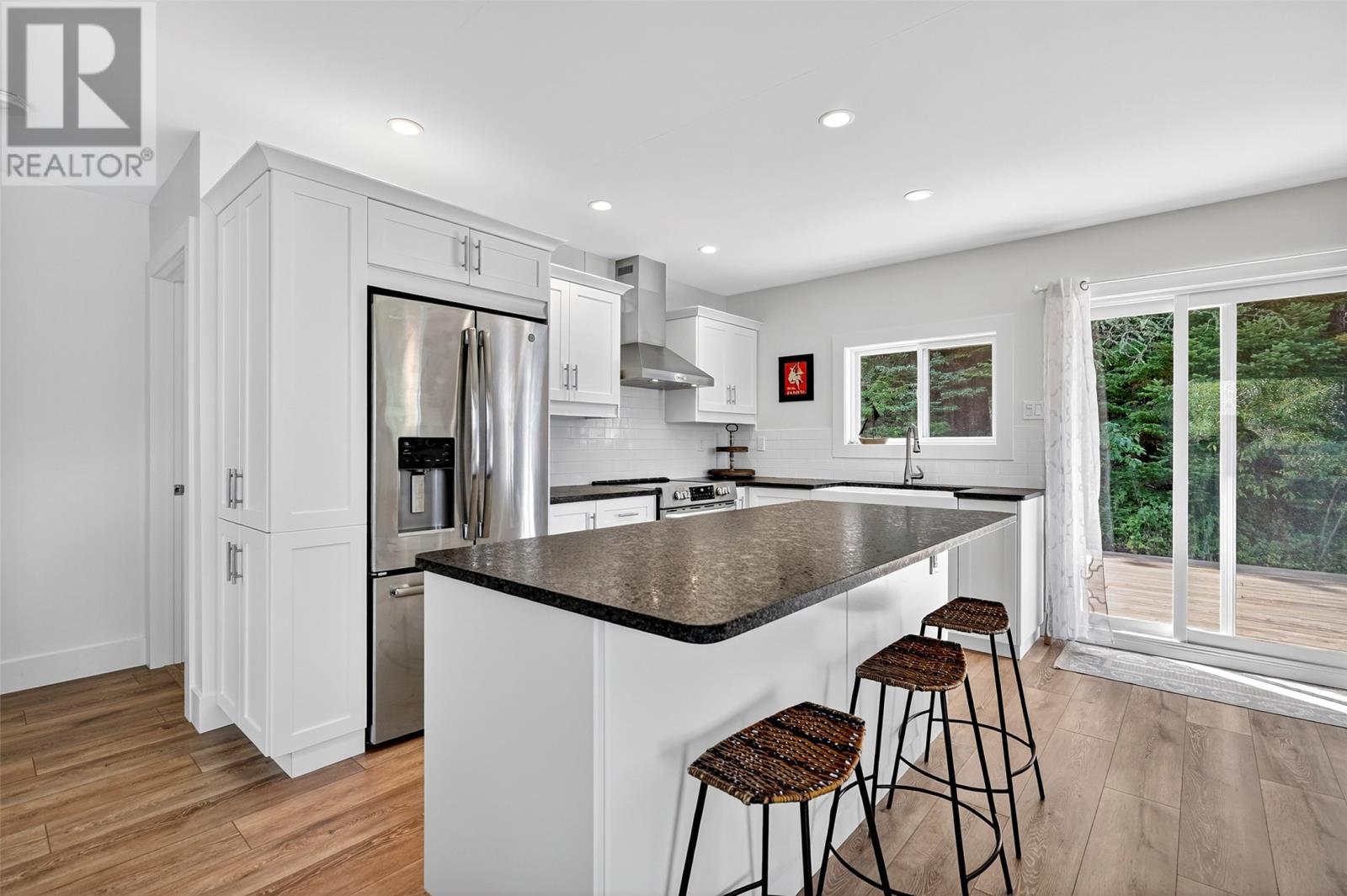 2 Johns Road, St Phillips, NL - Indoor Photo Showing Kitchen With Upgraded Kitchen