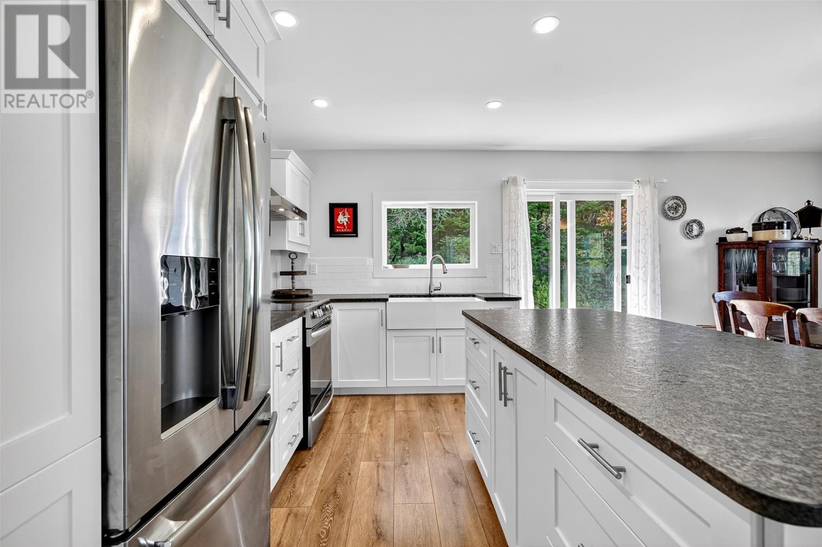 2 Johns Road, St Phillips, NL - Indoor Photo Showing Kitchen