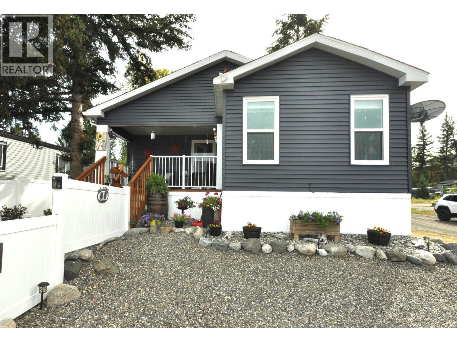 31 4072 Lac La Hache Station Road, Lac La Hache, BC - Outdoor