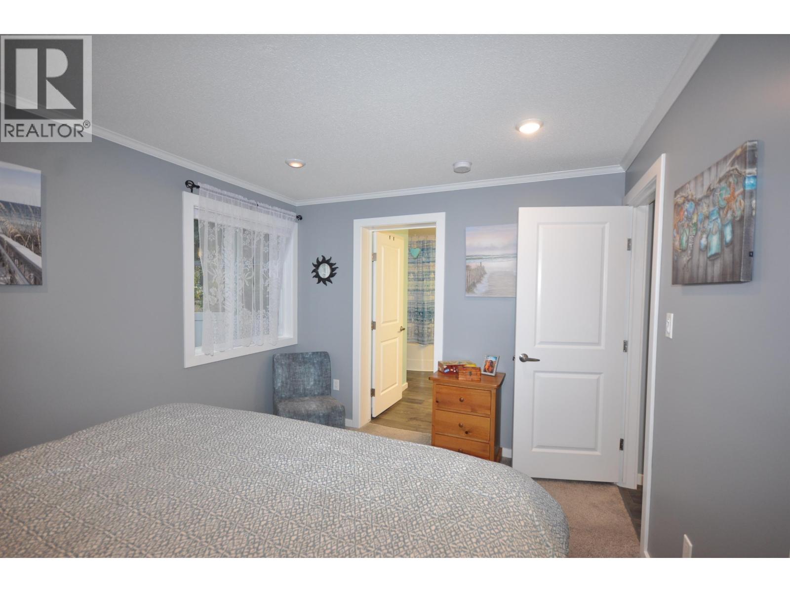 31 4072 Lac La Hache Station Road, Lac La Hache, BC - Indoor Photo Showing Bedroom