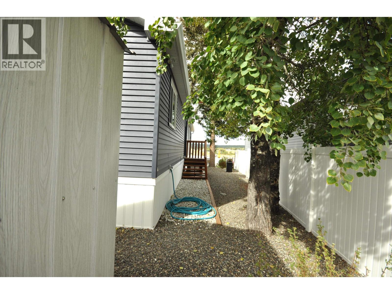 31 4072 Lac La Hache Station Road, Lac La Hache, BC - Outdoor