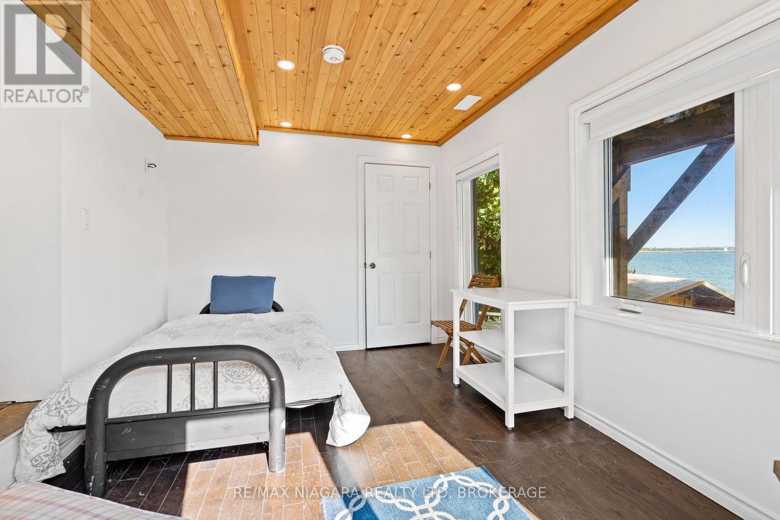 105 Lighthouse Drive, Haldimand (Dunnville), ON - Indoor