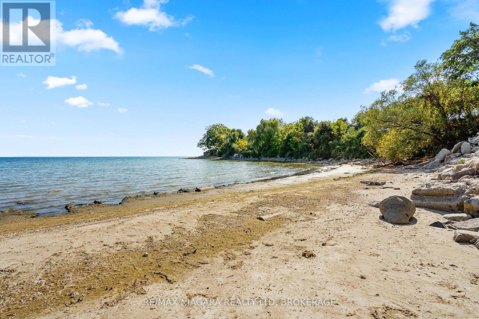 105 Lighthouse Drive, Haldimand (Dunnville), ON - Outdoor With Body Of Water With View
