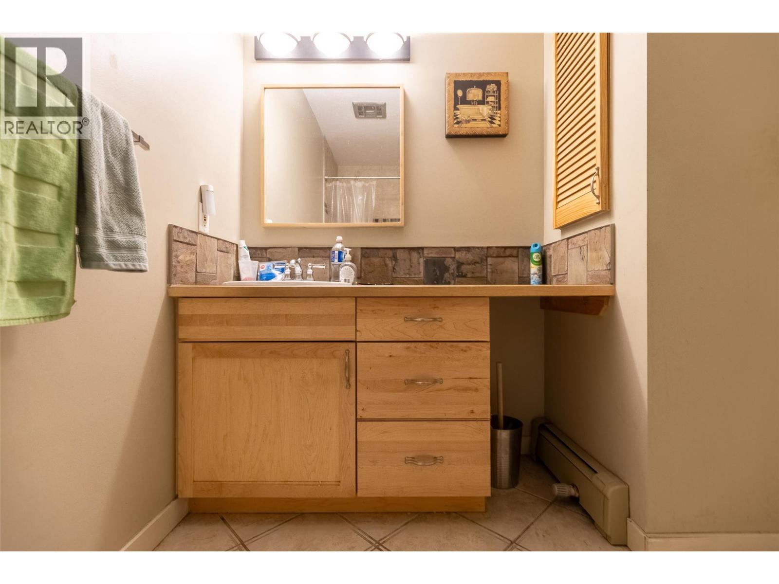 65 Cokato Road Unit# 407, Fernie, BC - Indoor Photo Showing Bathroom