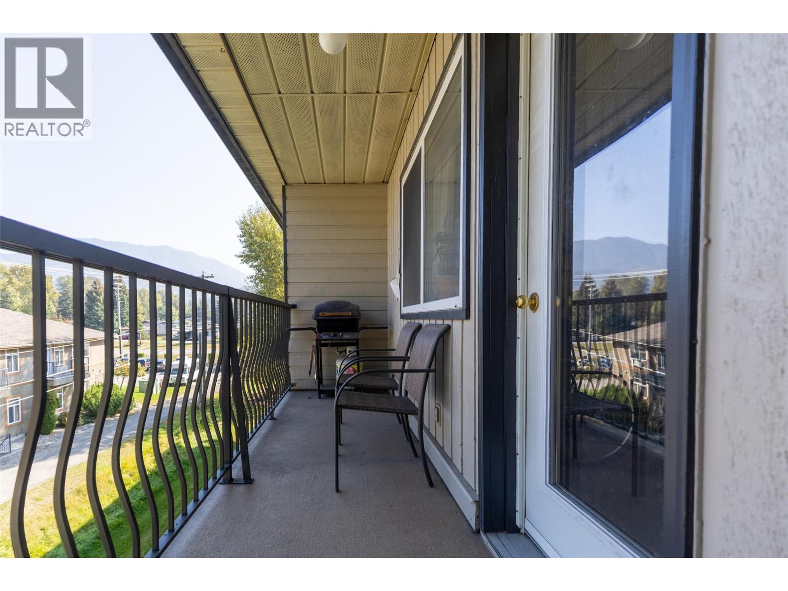 65 Cokato Road Unit# 407, Fernie, BC - Outdoor With Exterior