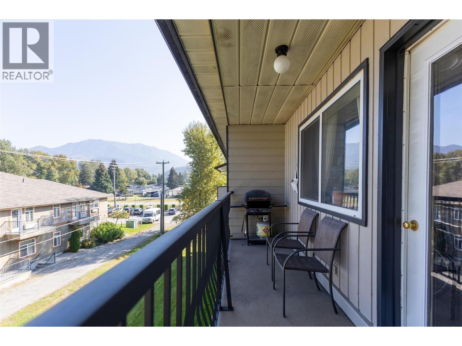 65 Cokato Road Unit# 407, Fernie, BC - Outdoor With Exterior