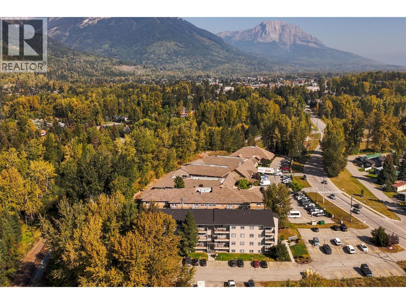 65 Cokato Road Unit# 407, Fernie, BC - Outdoor With View