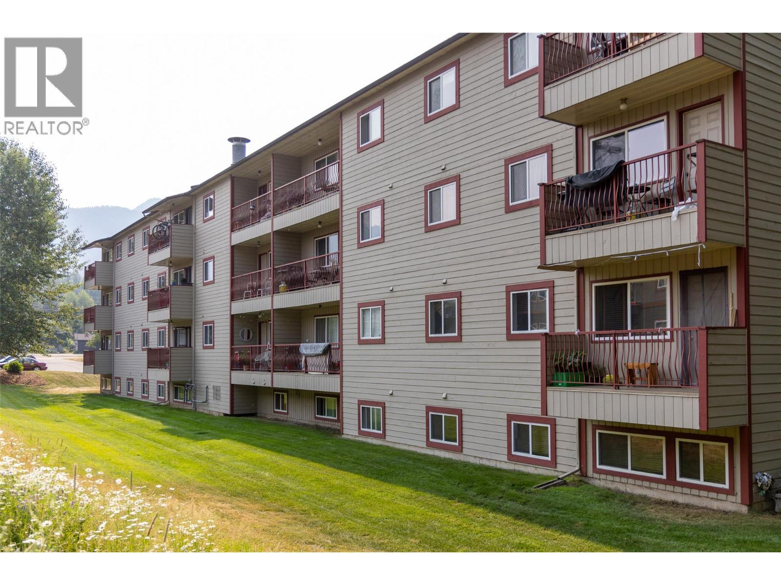 65 Cokato Road Unit# 407, Fernie, BC - Outdoor