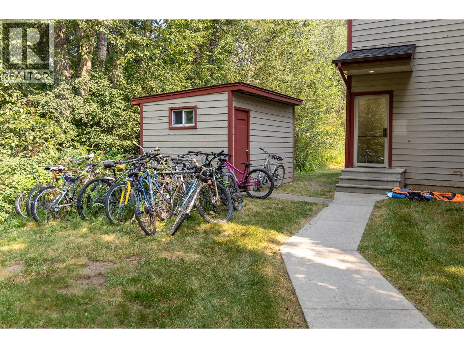 65 Cokato Road Unit# 407, Fernie, BC - Outdoor