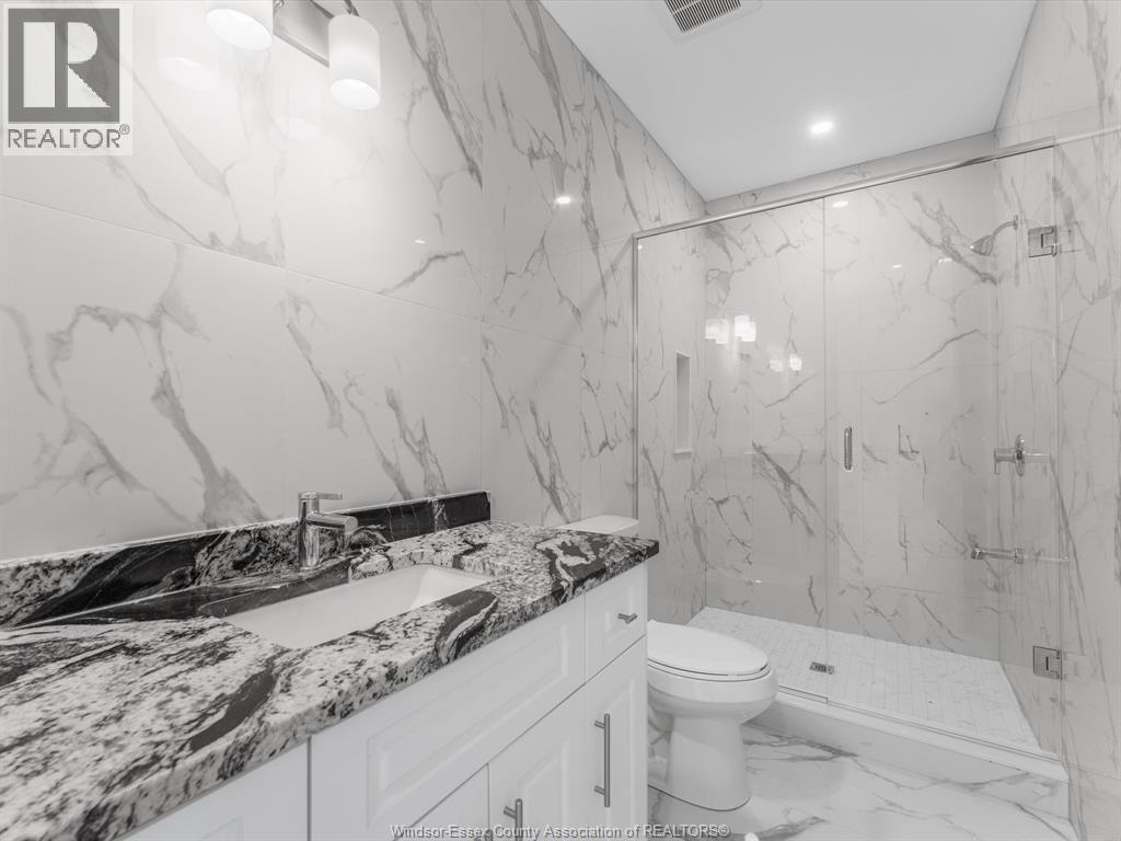 3573 Fiorina, Lasalle, ON - Indoor Photo Showing Bathroom