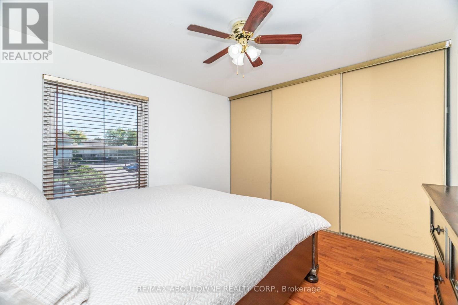 106 - 2779 Gananoque Drive, Mississauga, ON - Indoor Photo Showing Bedroom