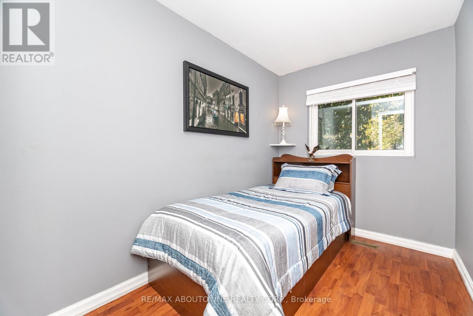 106 - 2779 Gananoque Drive, Mississauga, ON - Indoor Photo Showing Bedroom