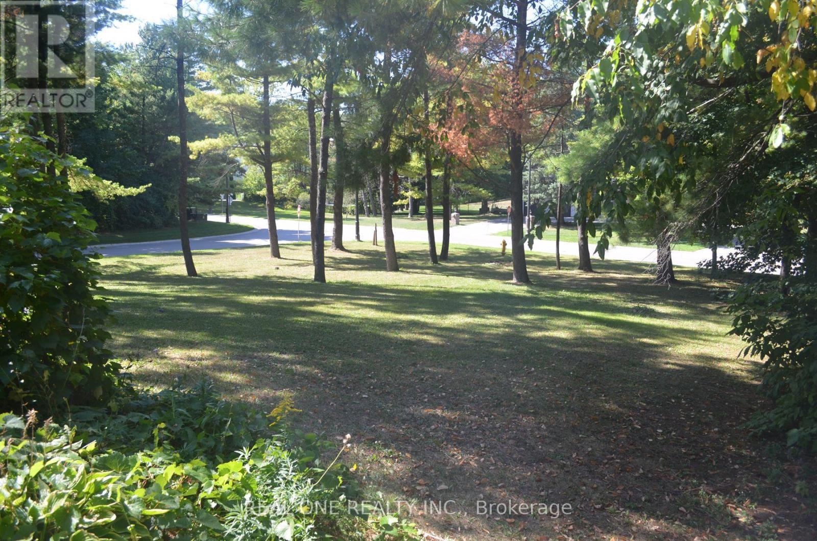 465 Woodland Acres Crescent, Vaughan, ON - Outdoor With View