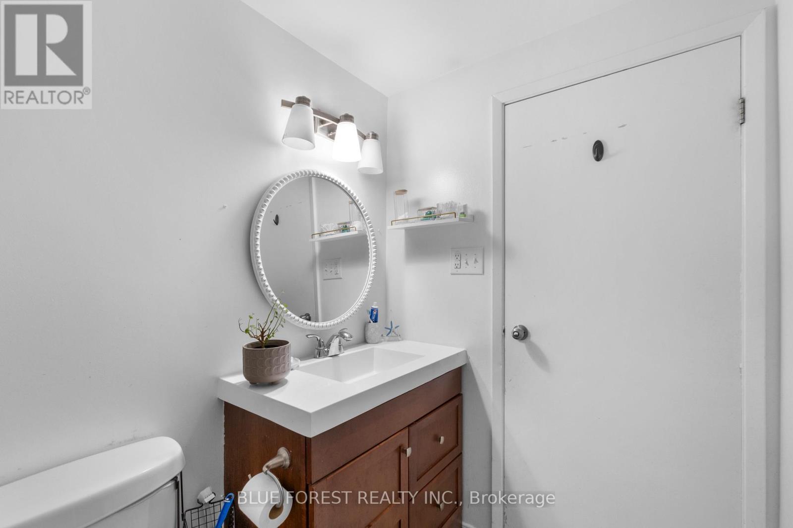 18 - 166 Southdale Road W, London South (South O), ON - Indoor Photo Showing Bathroom