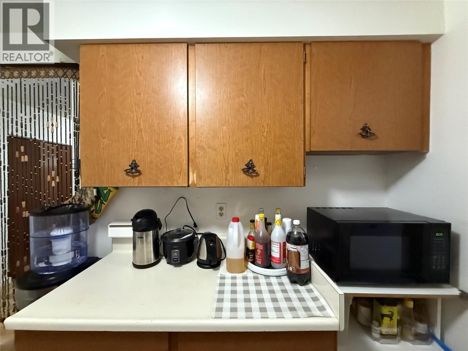 455 Richards Street W, Nelson, BC - Indoor