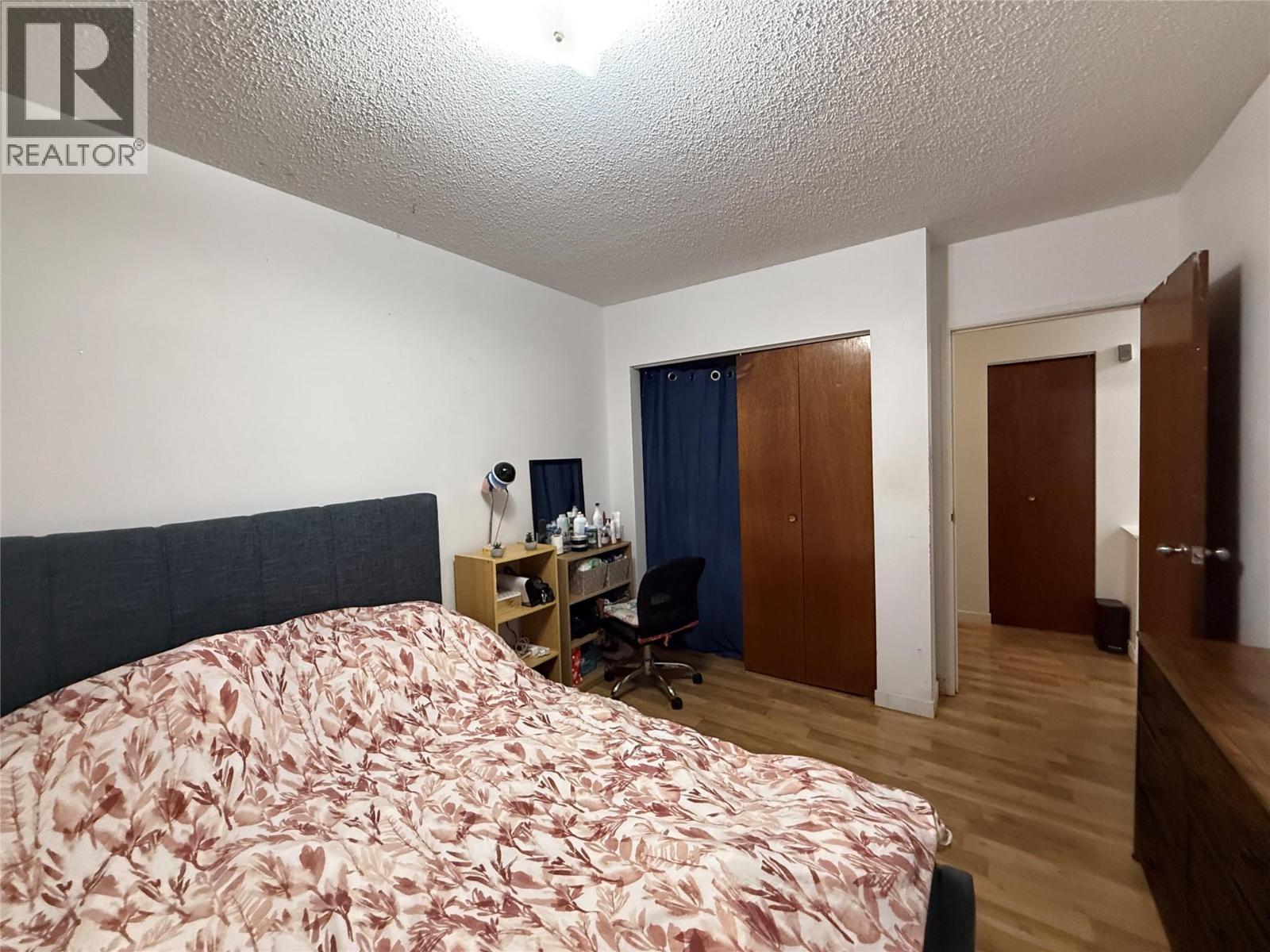 455 Richards Street W, Nelson, BC - Indoor Photo Showing Bedroom