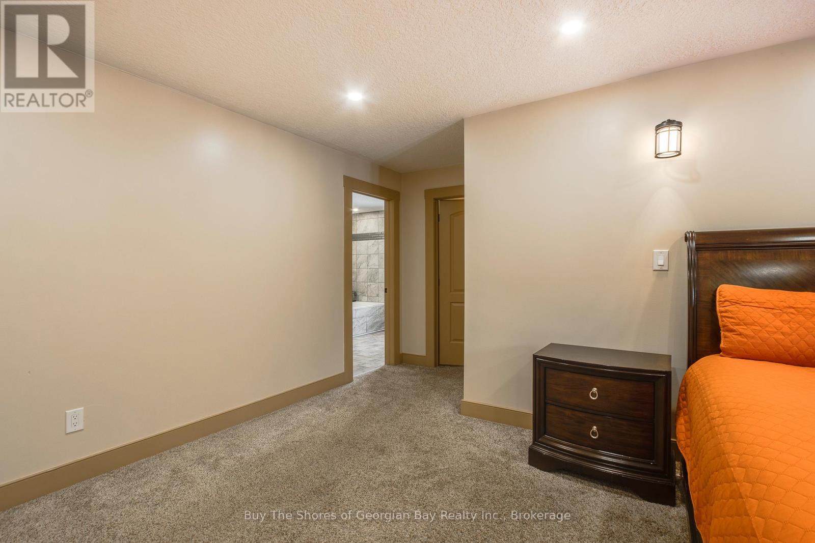 399 Dawson'S Side Road, Tiny, ON - Indoor