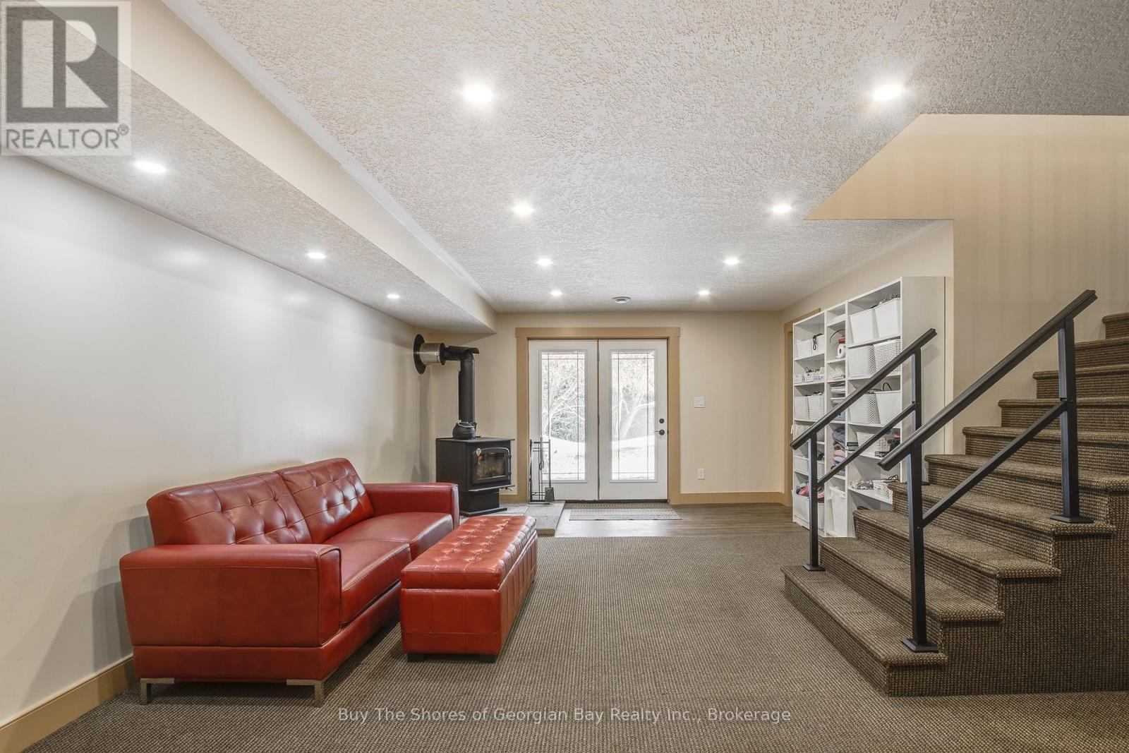 399 Dawson'S Side Road, Tiny, ON - Indoor