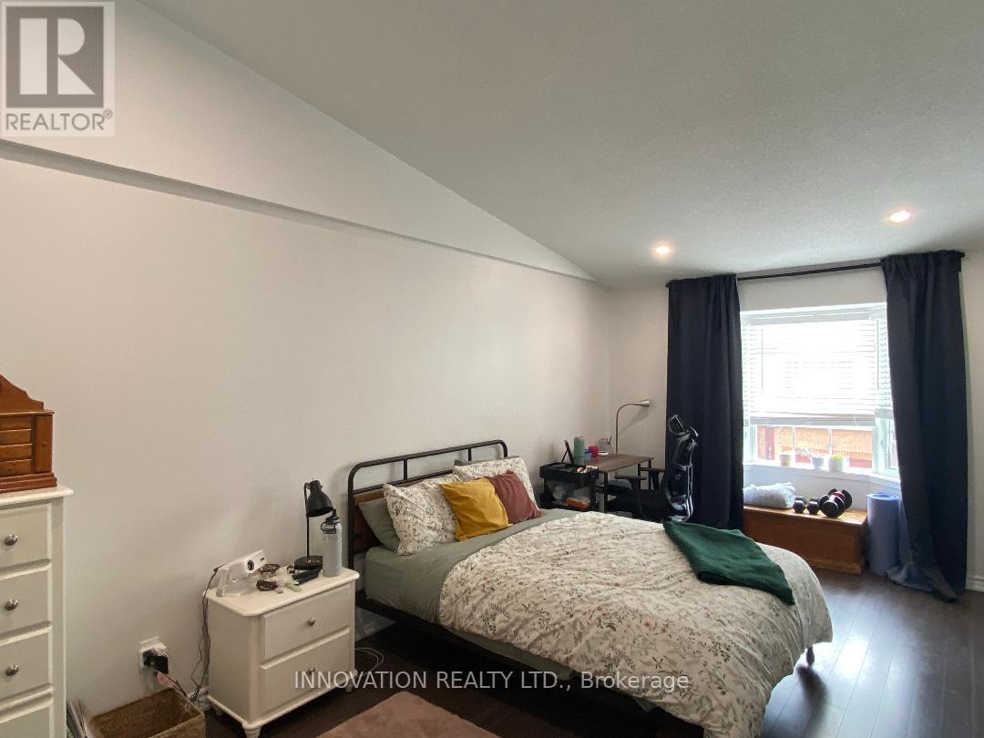 16 Santa Cruz Private, Ottawa, ON - Indoor Photo Showing Bedroom