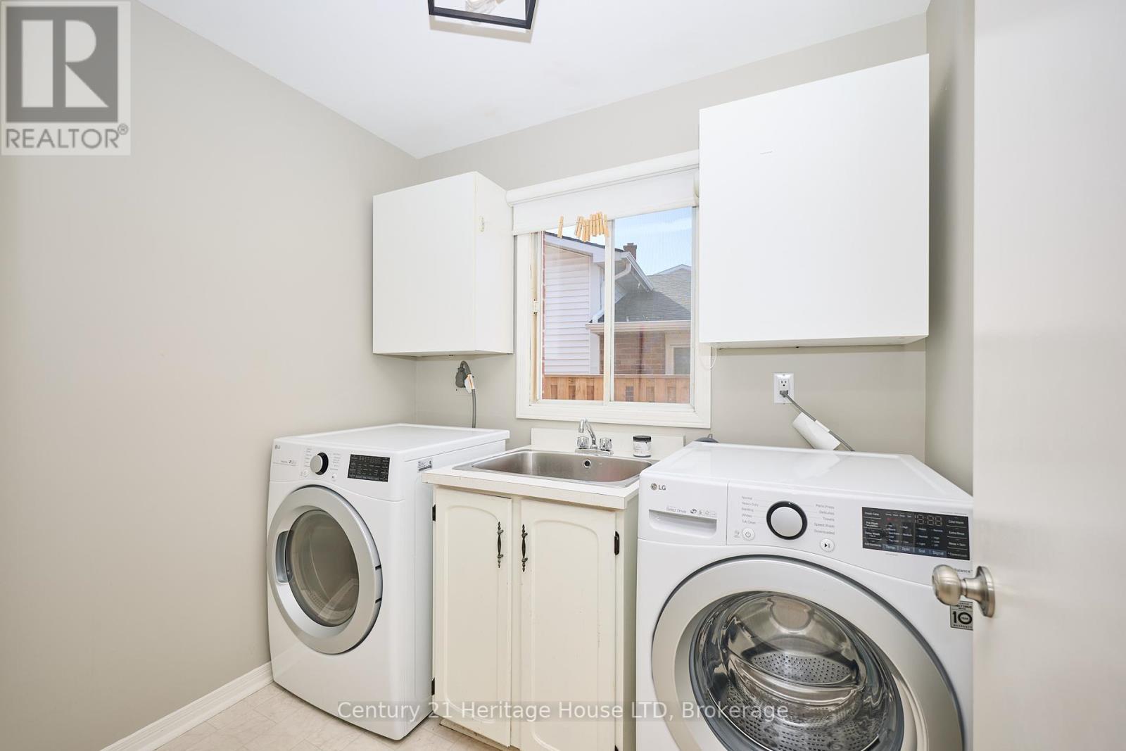 57 Keefer Road, Thorold (Confederation Heights), ON - Indoor Photo Showing Laundry Room
