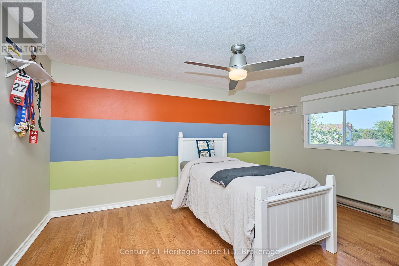 57 Keefer Road, Thorold (Confederation Heights), ON - Indoor Photo Showing Bedroom