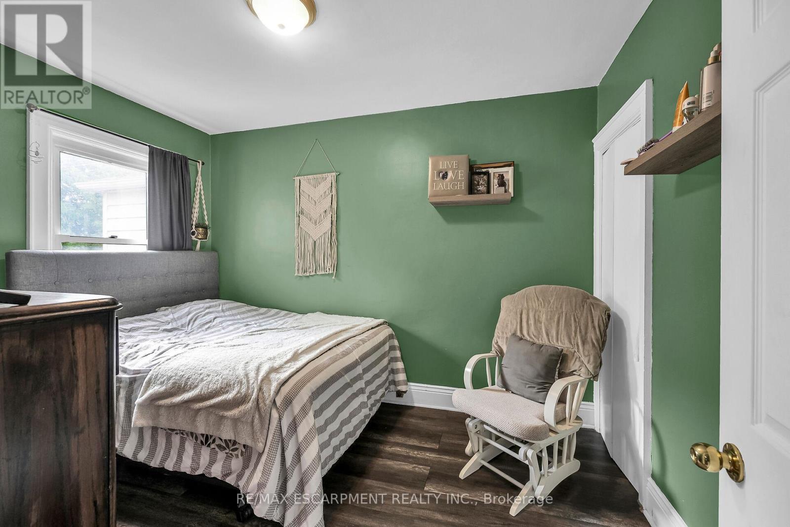 244 Cope Street, Hamilton, ON - Indoor Photo Showing Bedroom