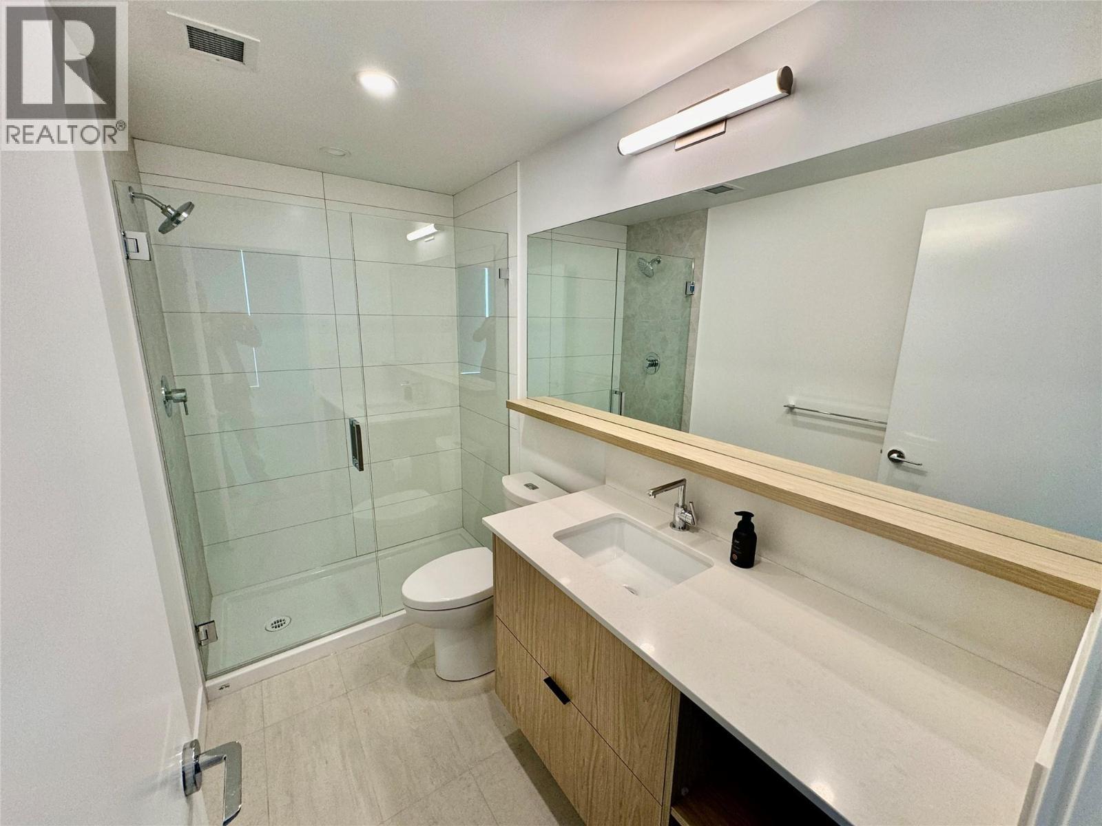 1488 Bertram Street Unit# 2110, Kelowna, BC - Indoor Photo Showing Bathroom