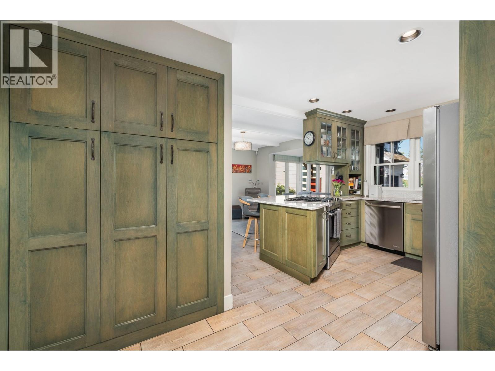 2202 26 Street, Vernon, BC - Indoor Photo Showing Other Room