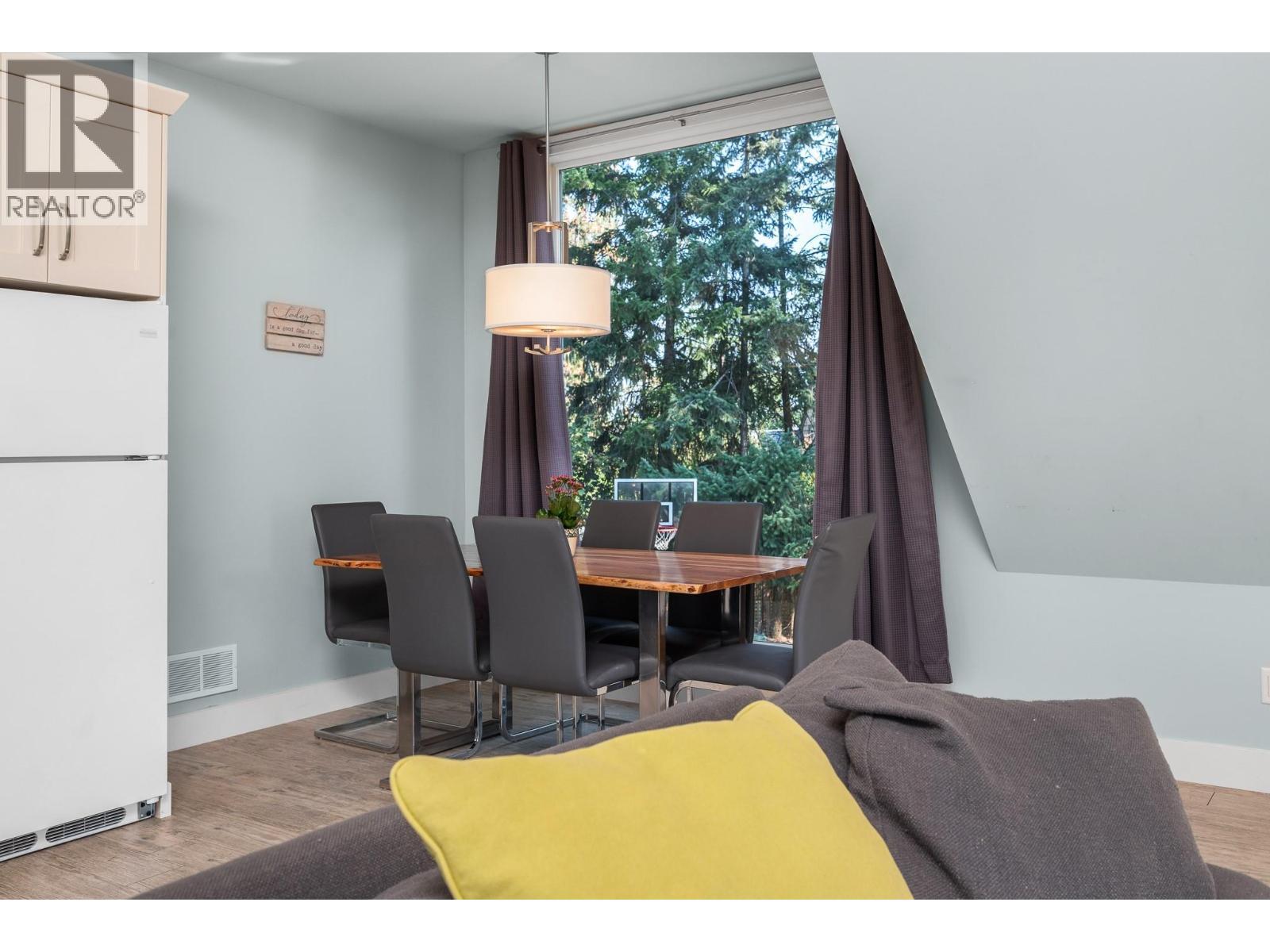 2202 26 Street, Vernon, BC - Indoor