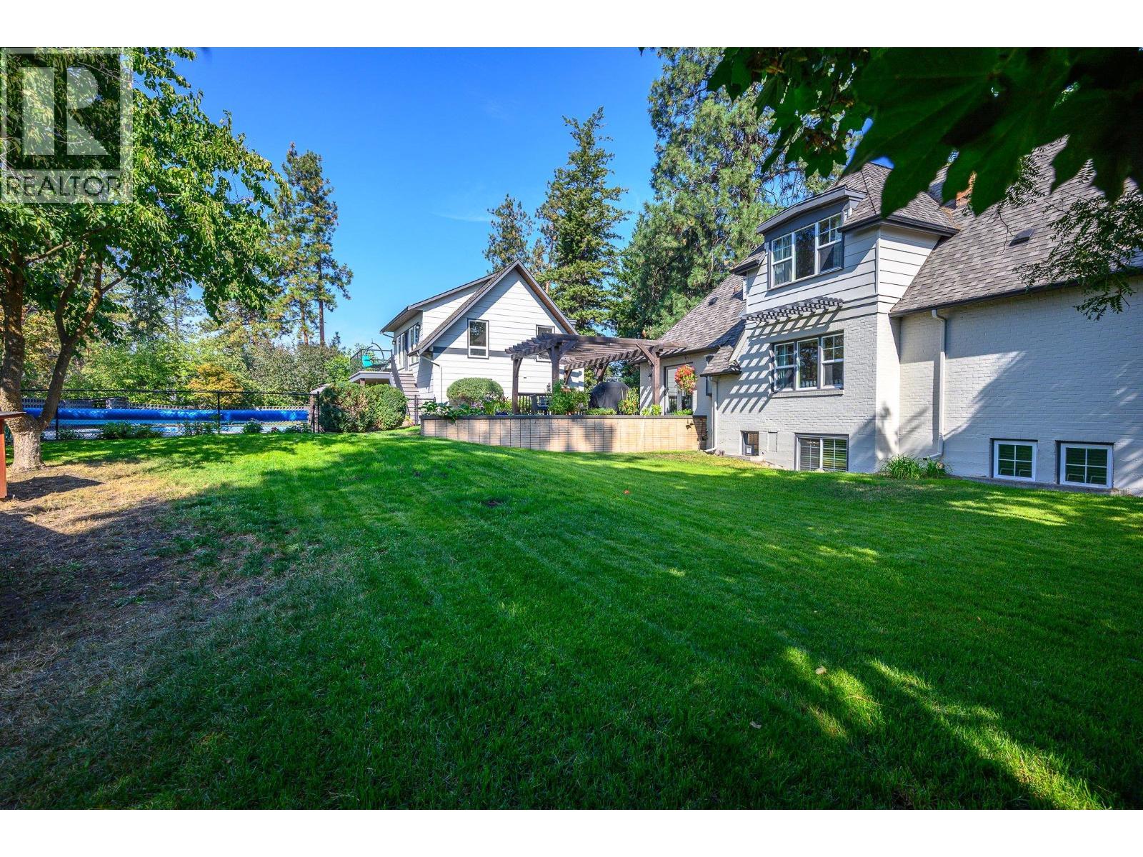 2202 26 Street, Vernon, BC - Outdoor