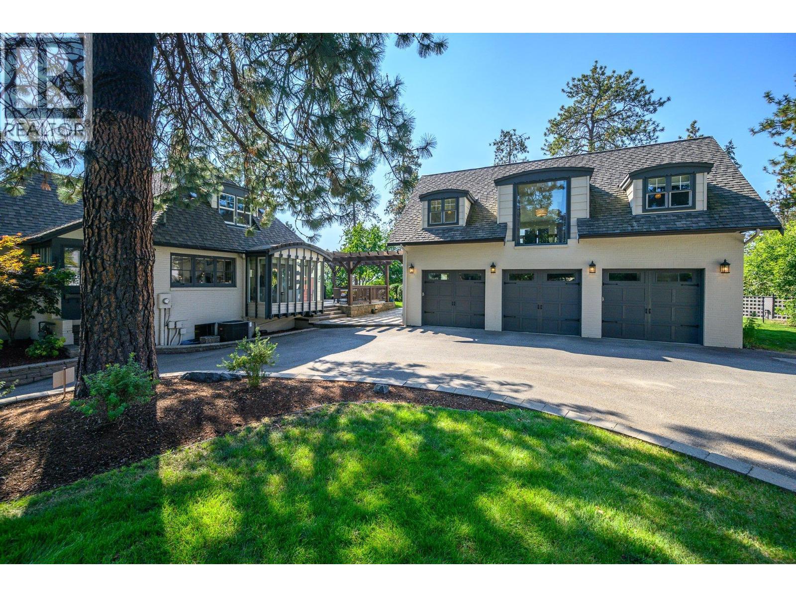 2202 26 Street, Vernon, BC - Outdoor