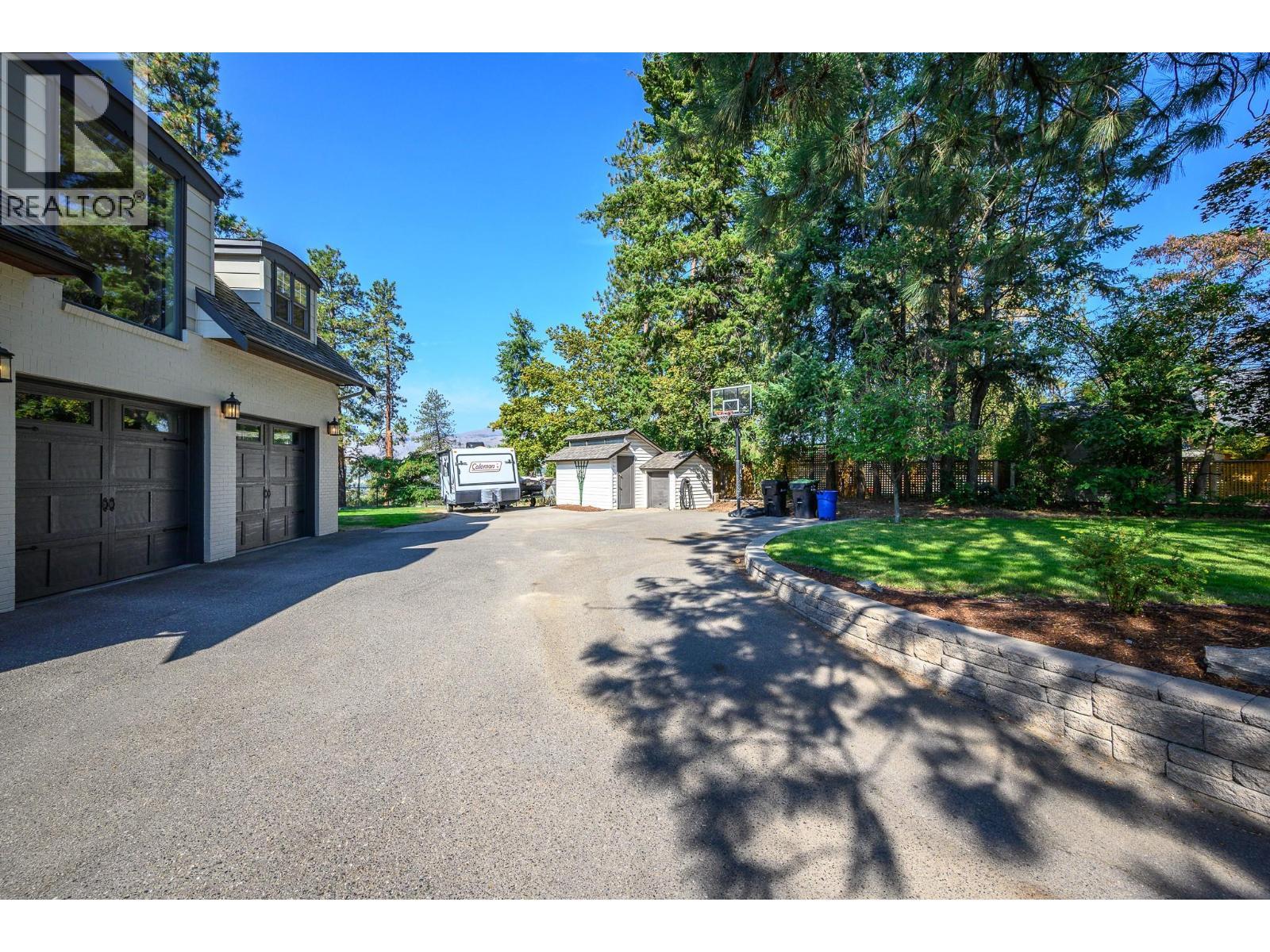 2202 26 Street, Vernon, BC - Outdoor