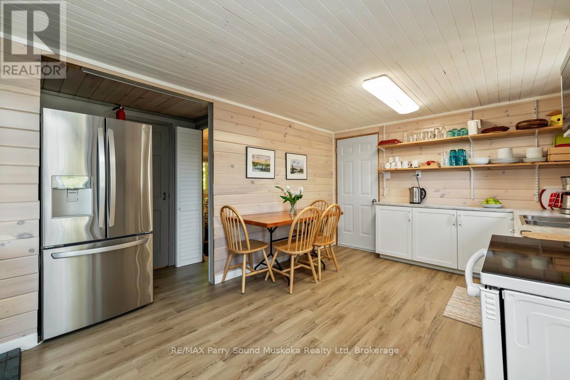 78 Captain Estates Road, Whitestone (Hagerman), ON - Indoor