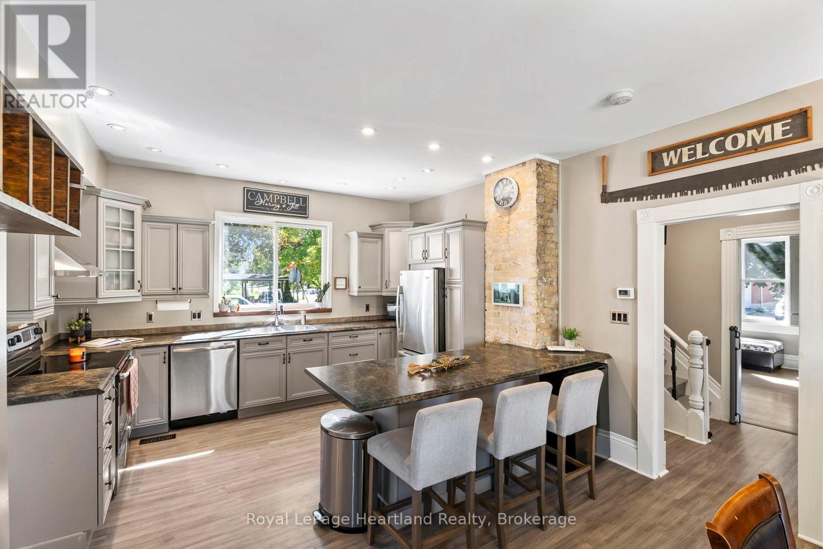 555 Raglan Street, Minto, ON - Indoor