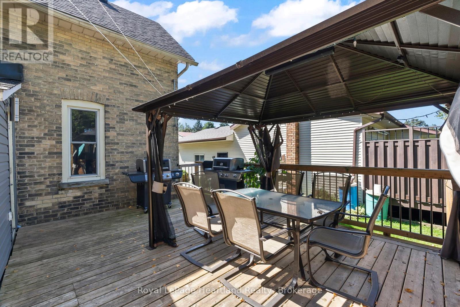 555 Raglan Street, Minto, ON - Outdoor With Deck Patio Veranda With Exterior