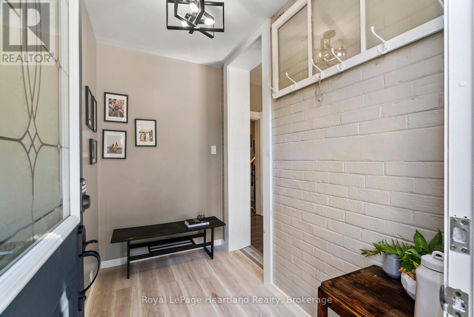 555 Raglan Street, Minto, ON - Indoor Photo Showing Other Room