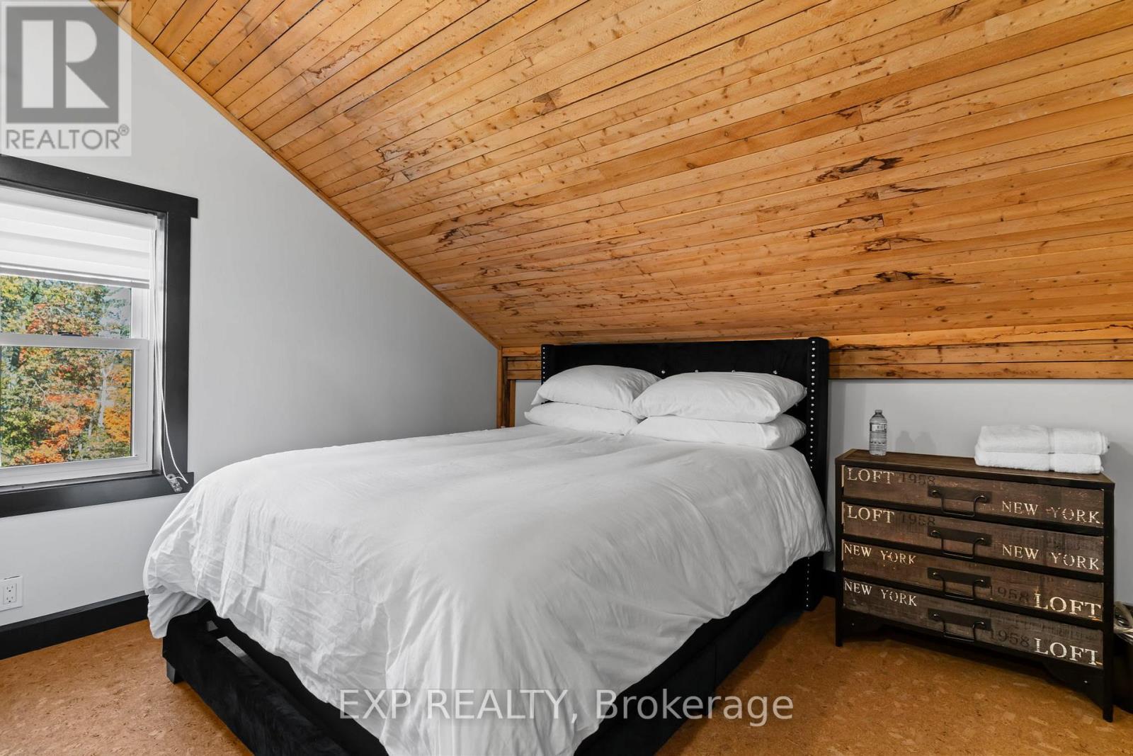 33 Andrew Street, South Bruce, ON - Indoor Photo Showing Bedroom