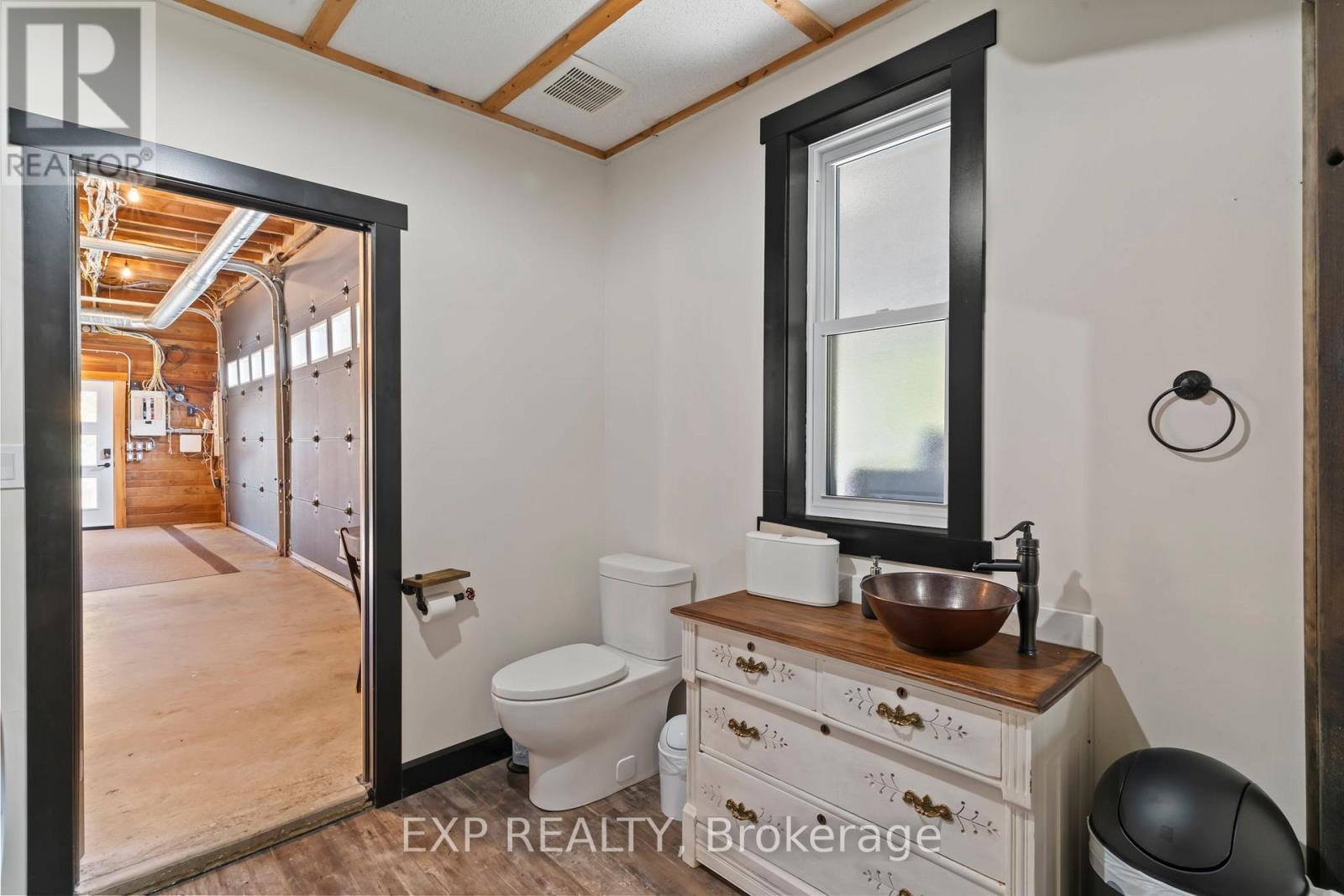 33 Andrew Street, South Bruce, ON - Indoor Photo Showing Bathroom