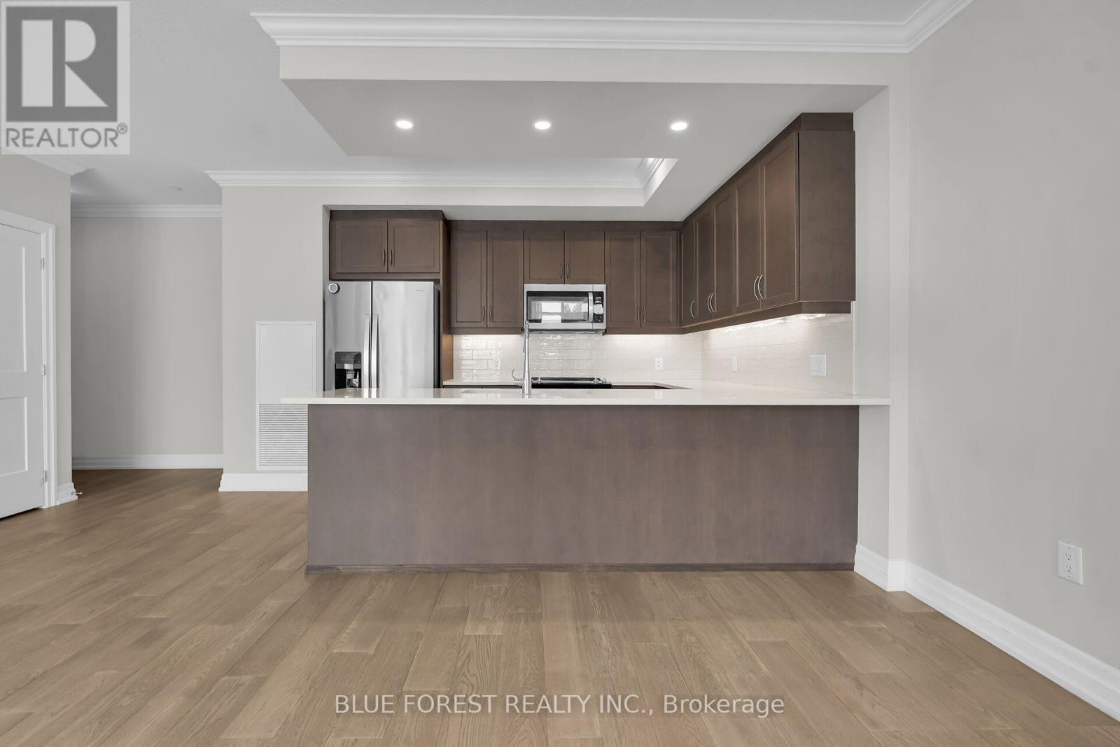 107 - 460 Callaway Road, London North (North R), ON - Indoor Photo Showing Kitchen