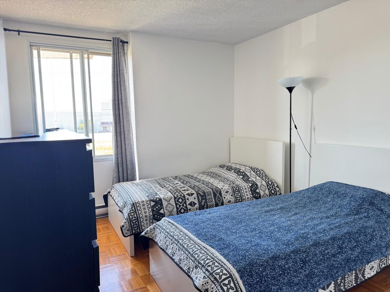 Bedroom - 202-11115 Boul. Cavendish, Montréal (Saint-Laurent), QC - Indoor Photo Showing Bedroom