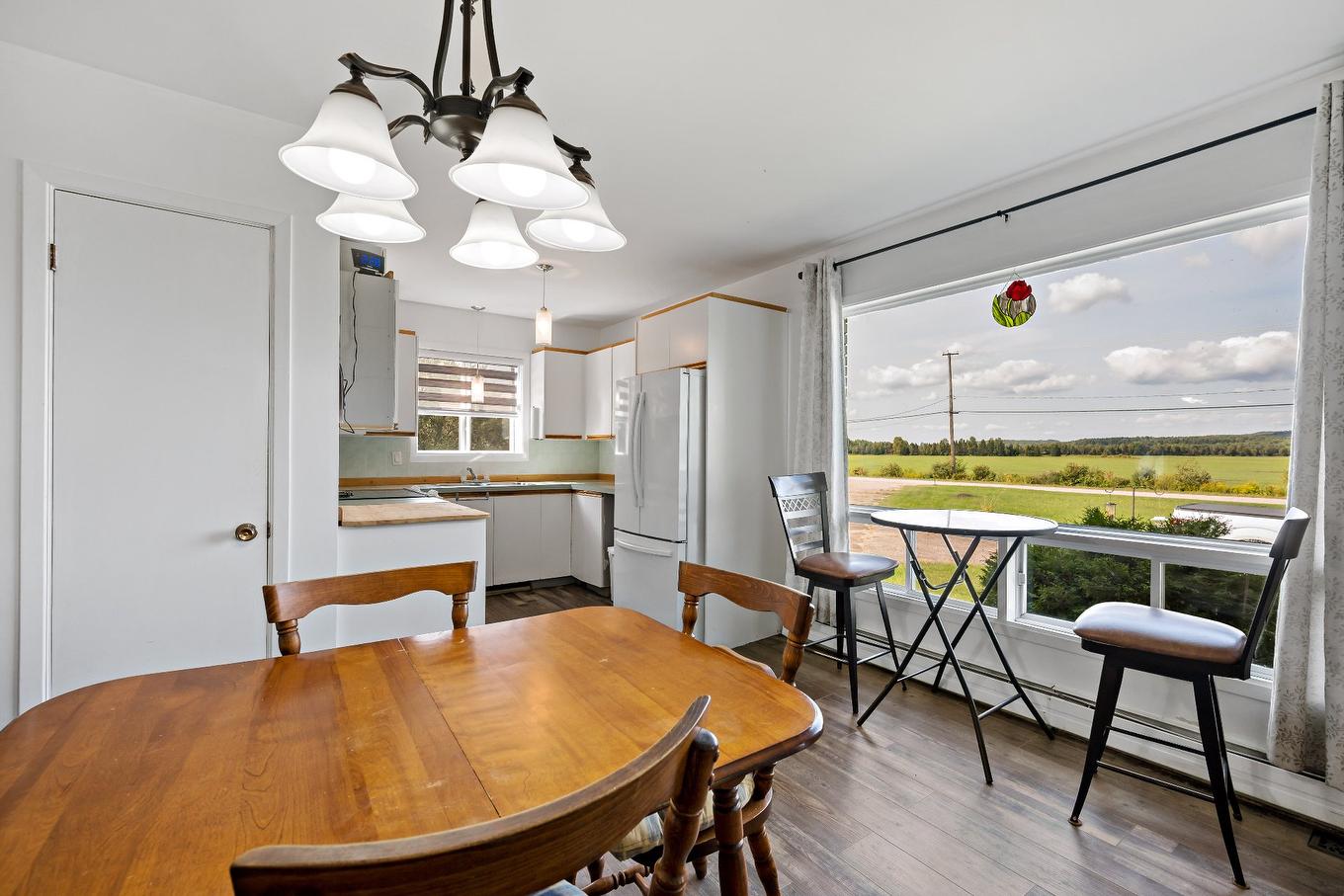 Dinette - 372 Route De L'Ascension, Rivière-Rouge, QC - Indoor Photo Showing Dining Room