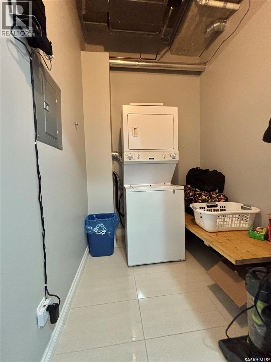 503 1867 Hamilton Street, Regina, SK - Indoor Photo Showing Laundry Room