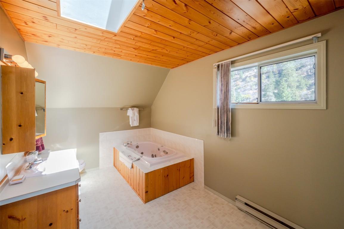 234 Twin Lakes Road, Kaleden, BC - Indoor
