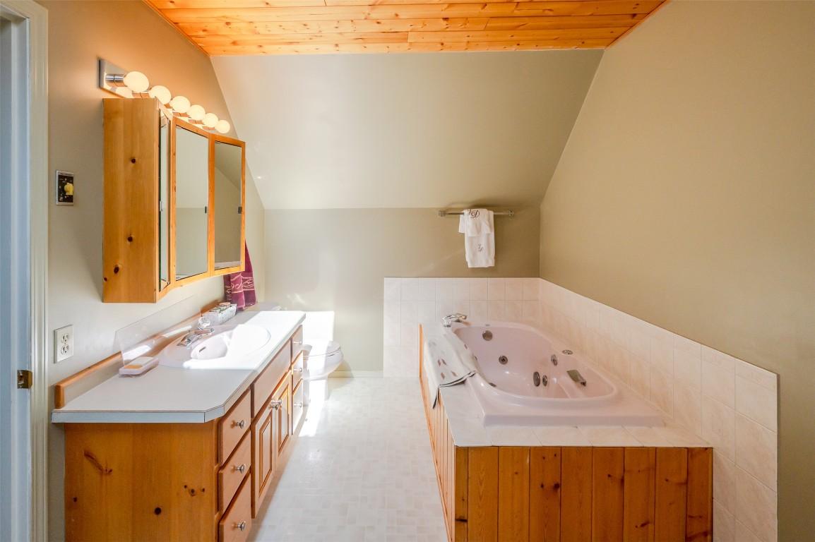 234 Twin Lakes Road, Kaleden, BC - Indoor