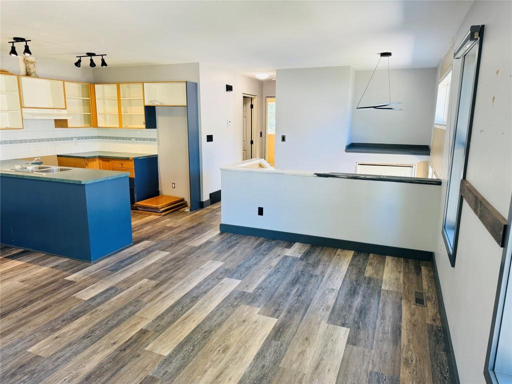 1B Wolf Crescent, Windermere, BC - Indoor