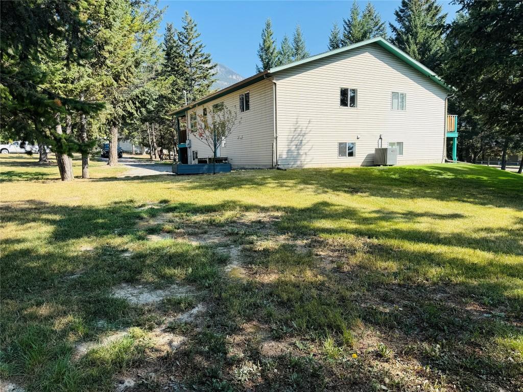 1B Wolf Crescent, Windermere, BC - Outdoor