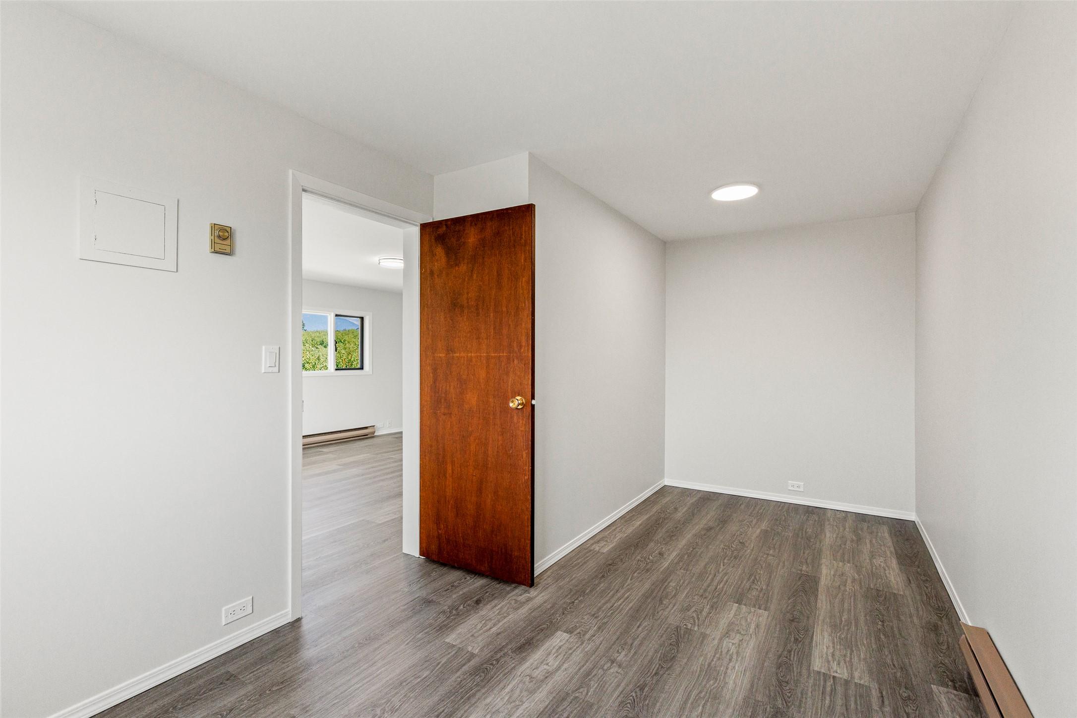 1220 25Th Avenue, Creston, BC - Indoor Photo Showing Other Room