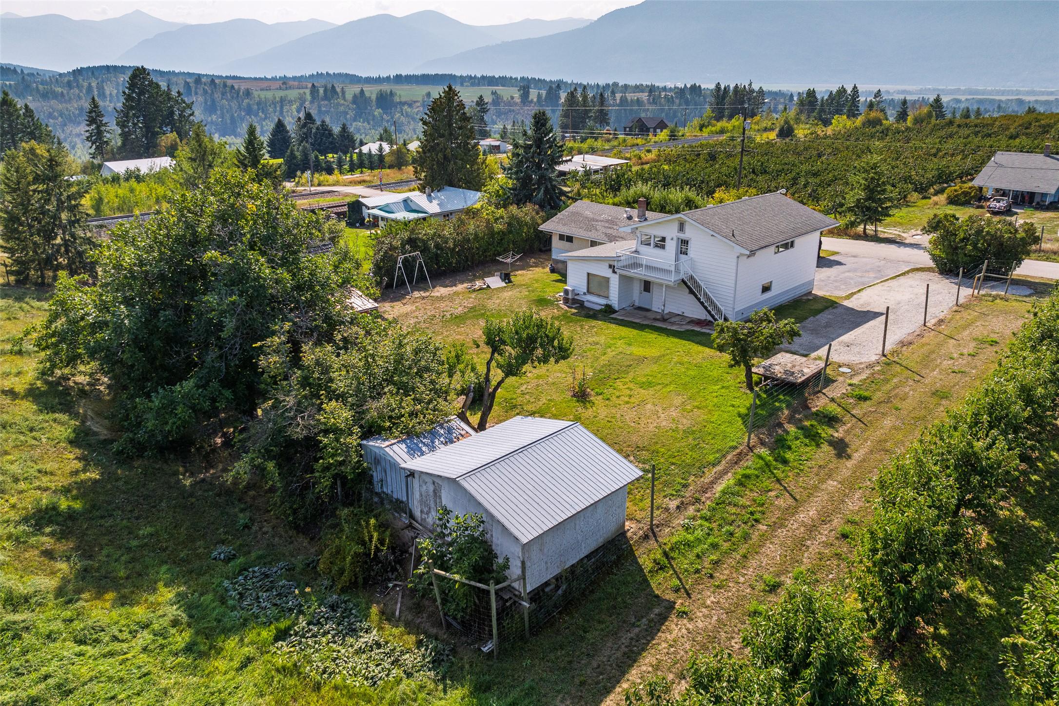 1220 25Th Avenue, Creston, BC - Outdoor With View